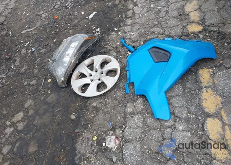 2019 Toyota Rav4 Le from USA, damaged, VIN JTMH1RFV0KD041702